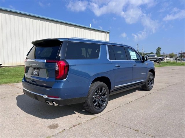 2025 Gmc Yukon XL Denali photo 2