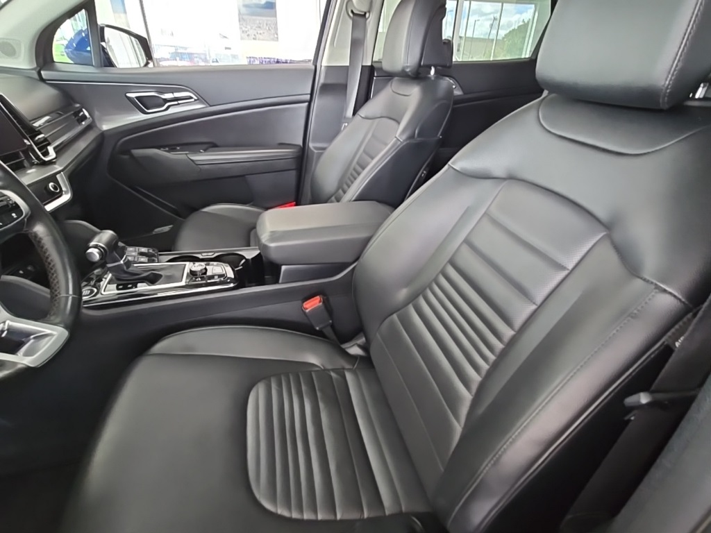 2023 Kia Sportage photo 18