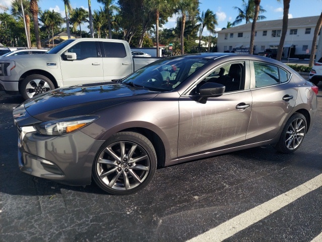 2018 Mazda Mazda3 Touring's photo