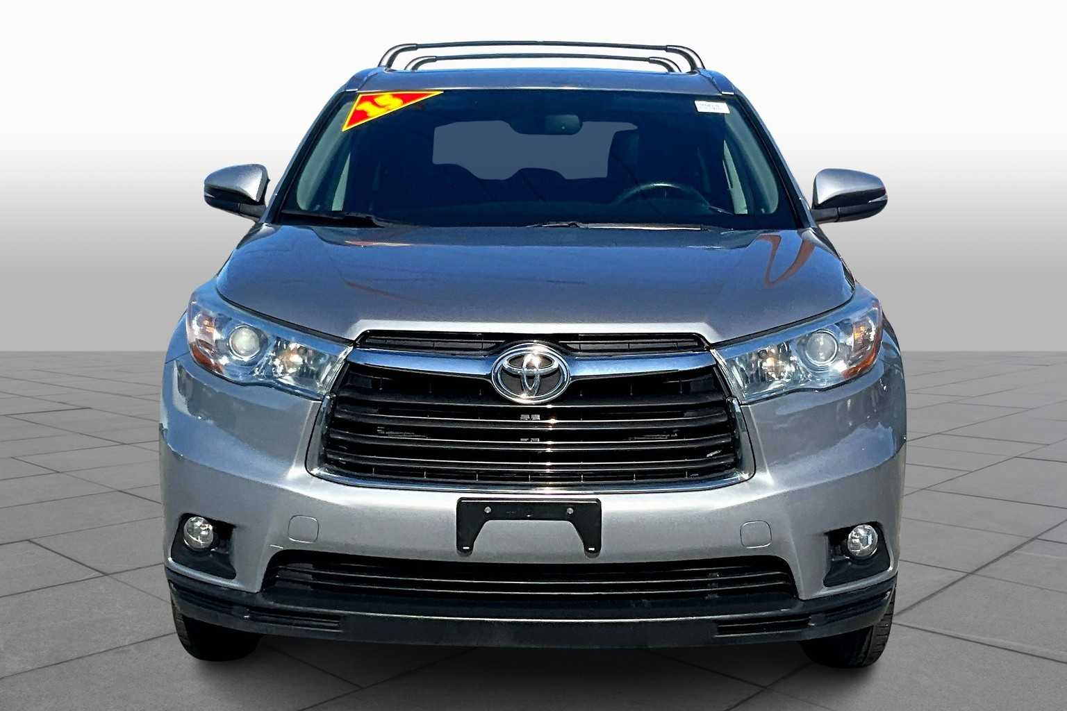 Used 2015 Toyota Highlander XLE with VIN 5TDJKRFH8FS098376 for sale in Orleans, MA