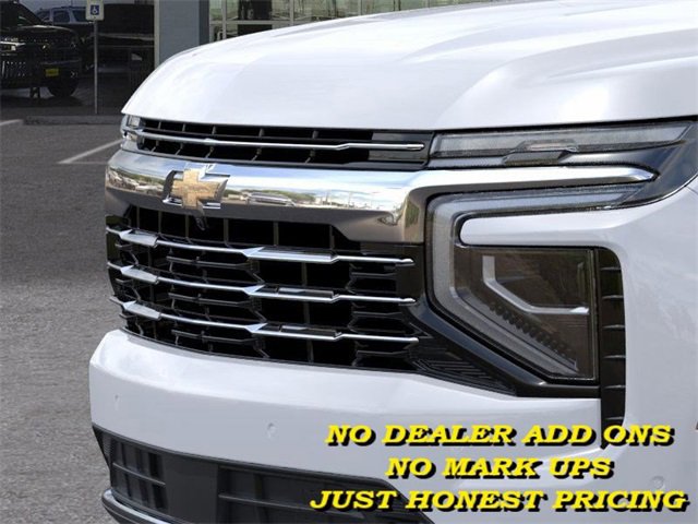 2025 Chevrolet Suburban LT photo 12
