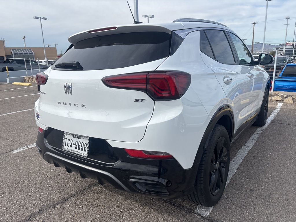2024 Buick Encore GX Sport Touring photo 11