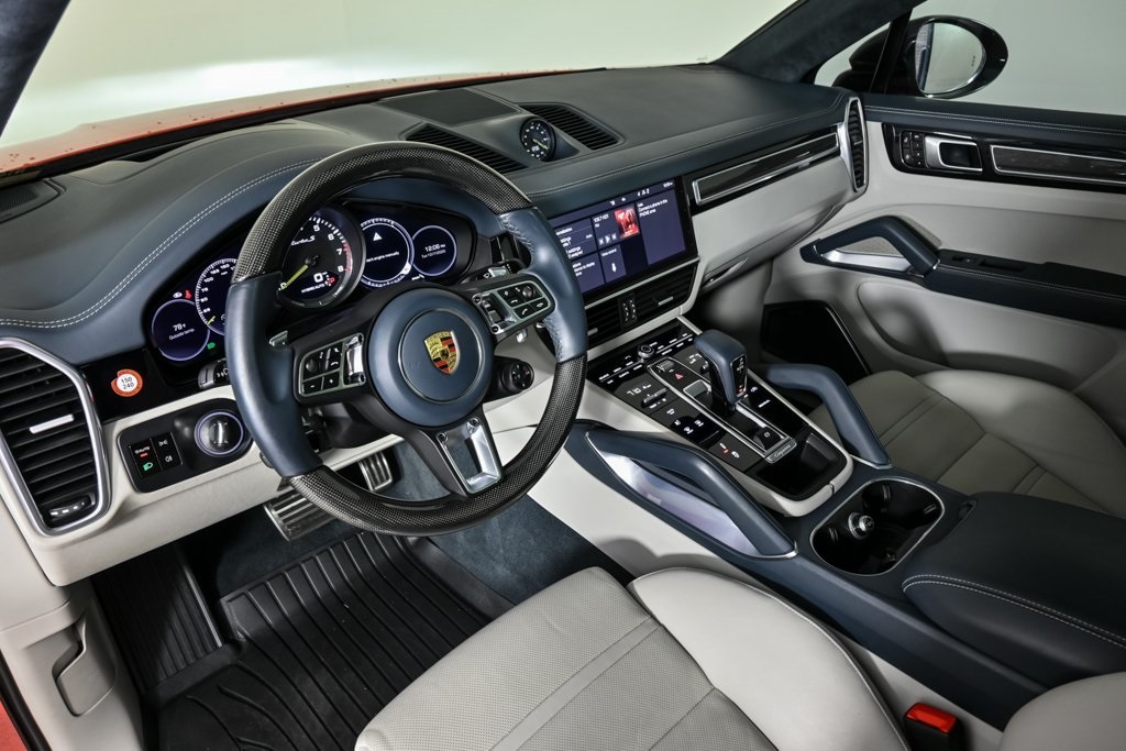 2021 Porsche Cayenne E-Hybrid Turbo S Coupe photo 4