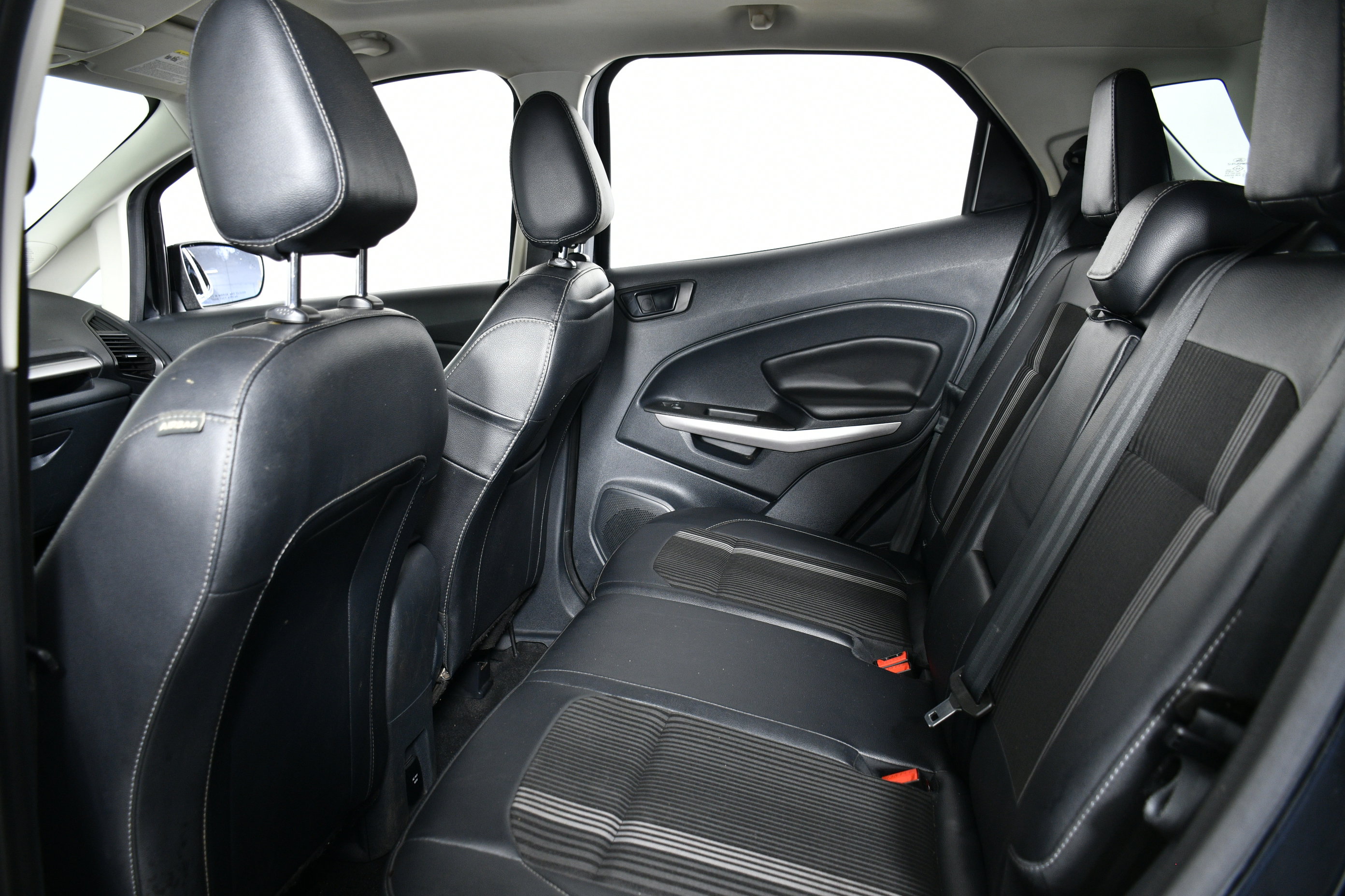 2020 Ford EcoSport SES photo 20