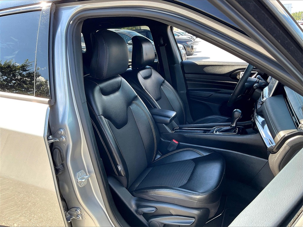 2023 Jeep Compass Altitude photo 10