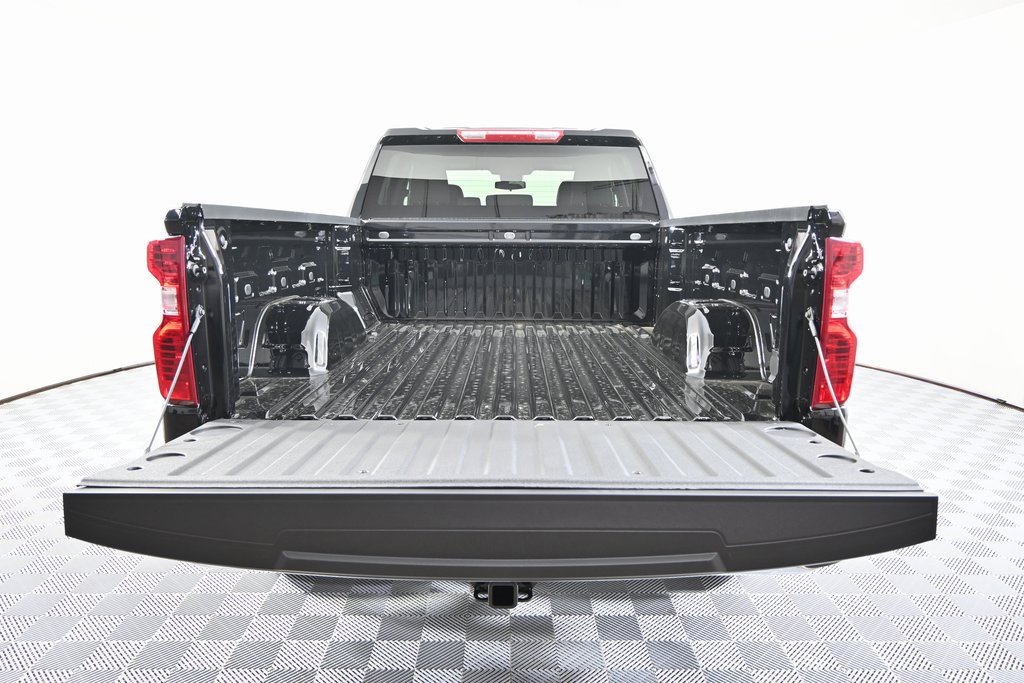 2026 Chevrolet Silverado 1500 LT photo 4