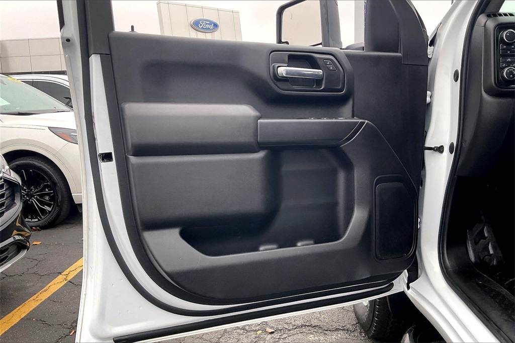 2023 CHEVROLET SILVERADO HD - Image 19