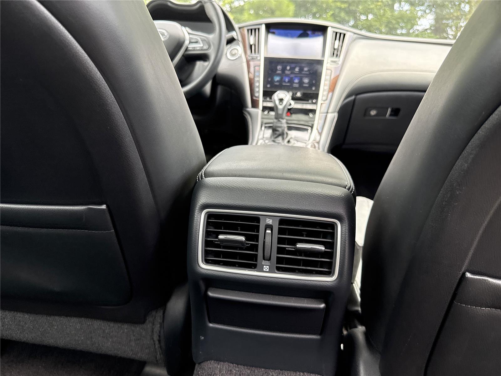 2018 Infiniti Q50 3.0t LUXE photo 26