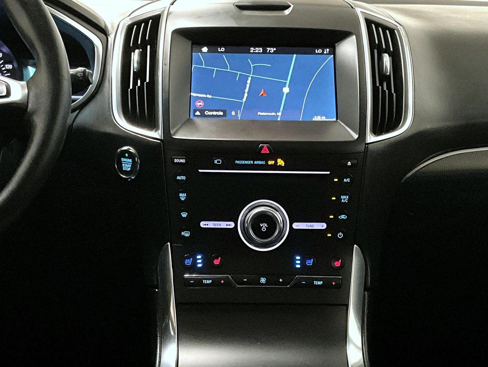 2019 Ford Edge Titanium photo 13