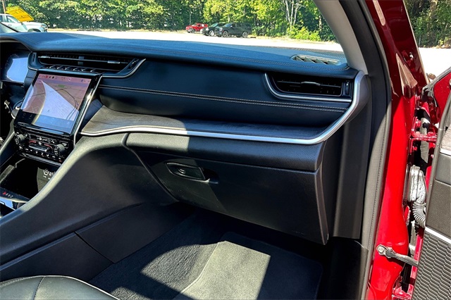 2022 Jeep Grand Cherokee Limited photo 24
