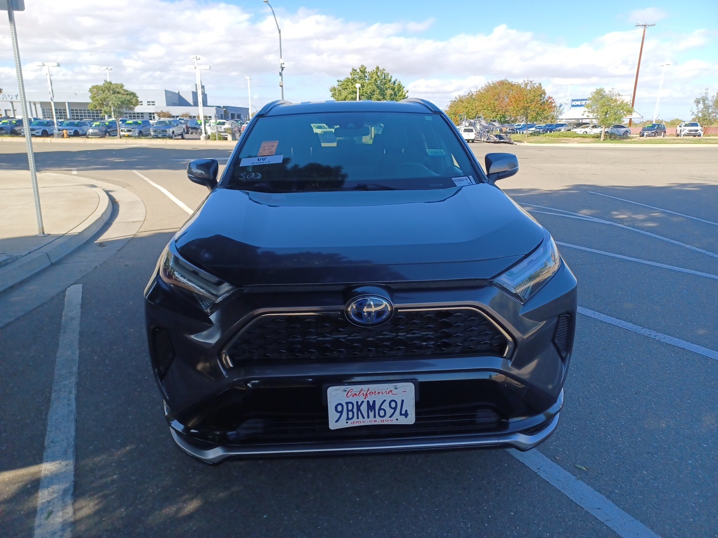 2022 Toyota RAV4 Prime SE photo 2