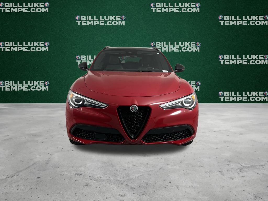 2022 Alfa Romeo Stelvio Ti Sport photo 4