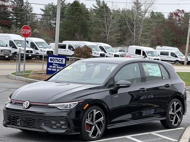 2026 Volkswagen Golf GTI SE photo 3
