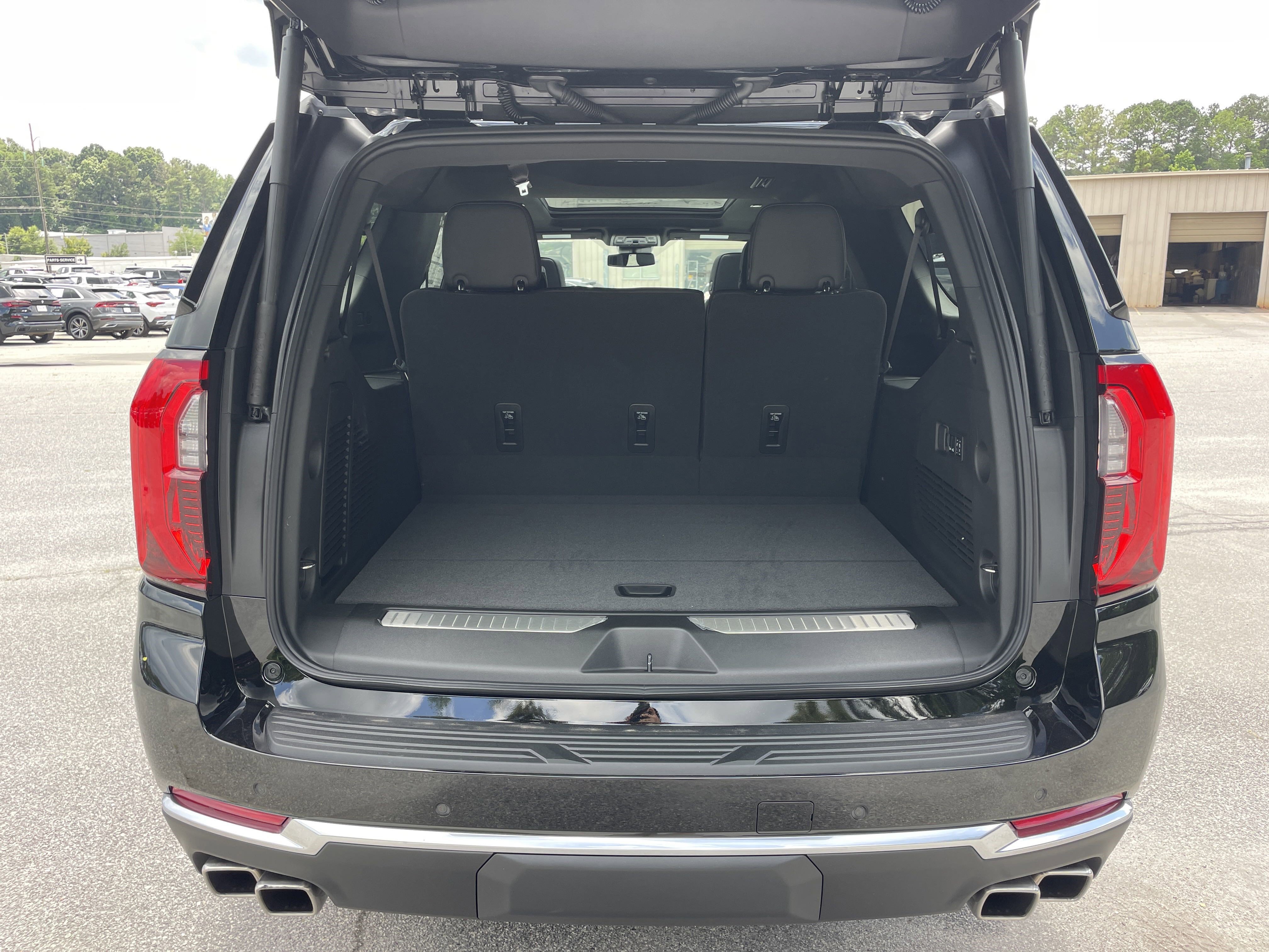 2025 Gmc Yukon XL Denali photo 4