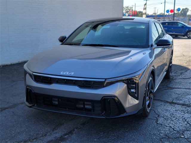 2025 Kia K4 GT-Line photo 6