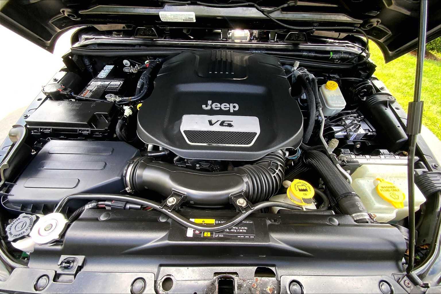 2017 Jeep Wrangler Unlimited Sport photo 29