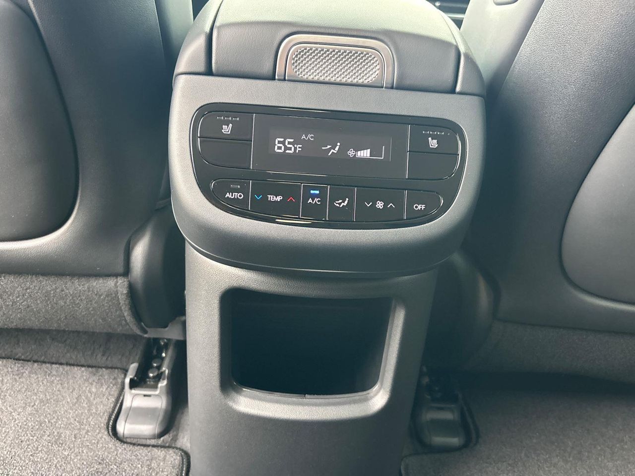 2026 Hyundai Ioniq SEL photo 29
