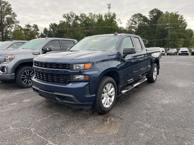 2021 Chevrolet Silverado 1500 Custom photo 2
