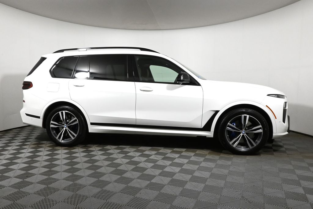 2025 Bmw X7 M60i photo 8