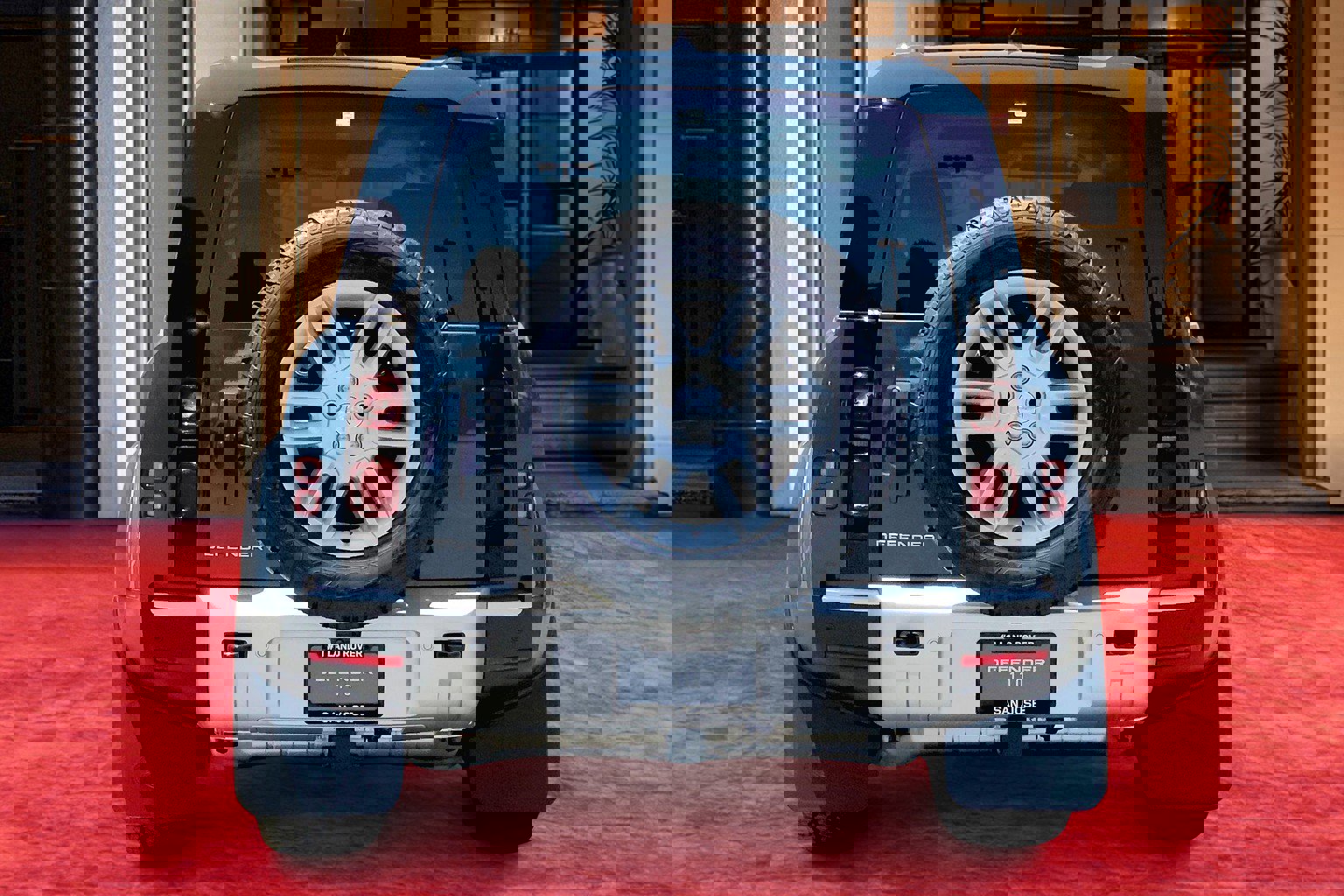 2025 Land Rover Defender 110 S photo 3