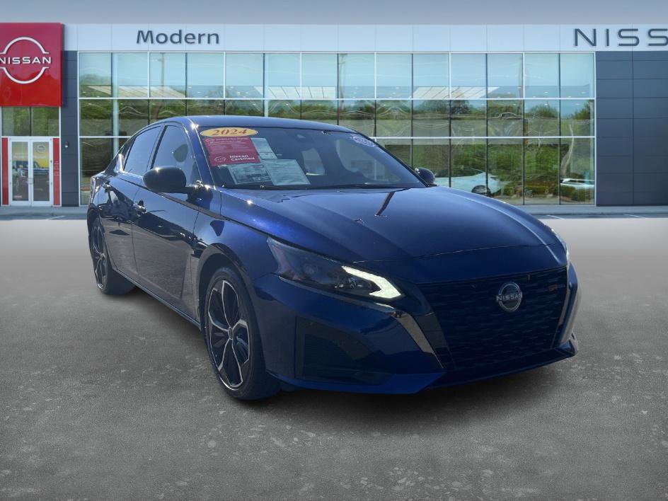 2024 Nissan Altima 2.5 SR photo 3