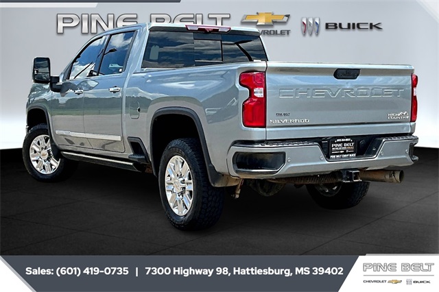 2024 Chevrolet Silverado 2500HD High Country photo 2