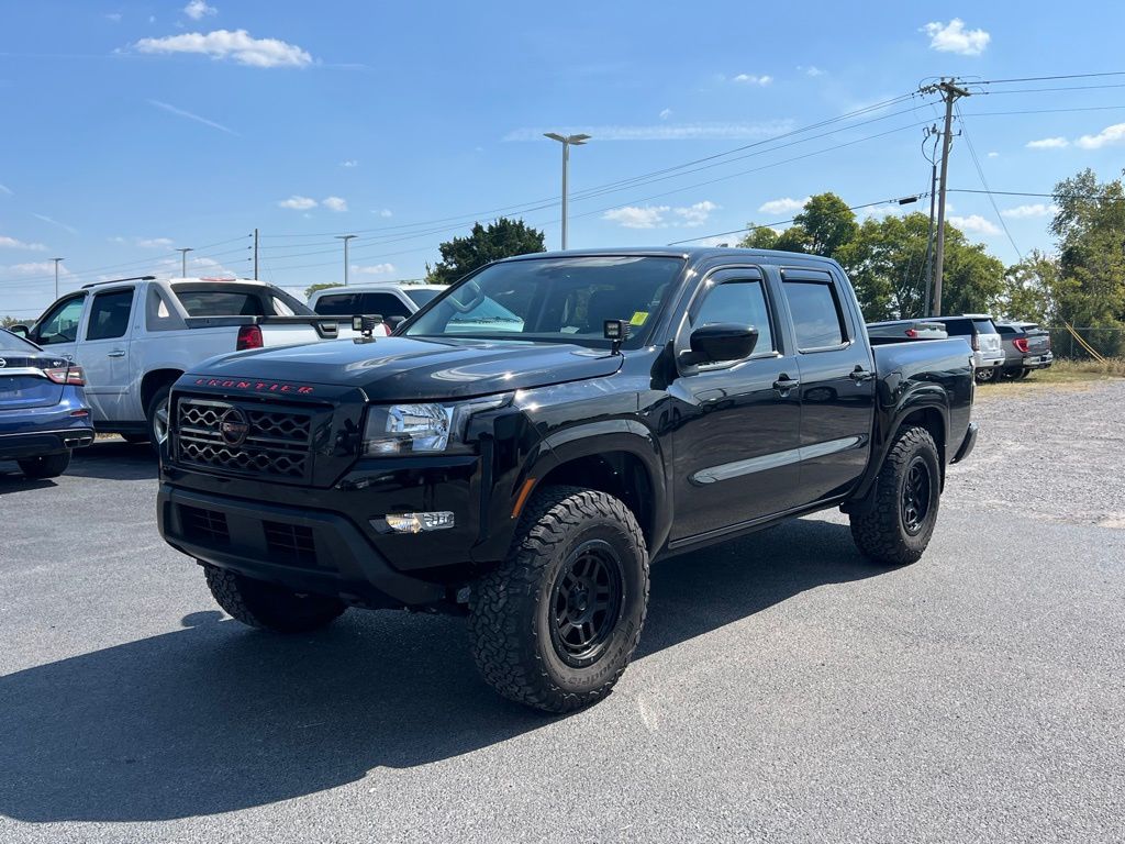 2022 Nissan Frontier SV photo 8