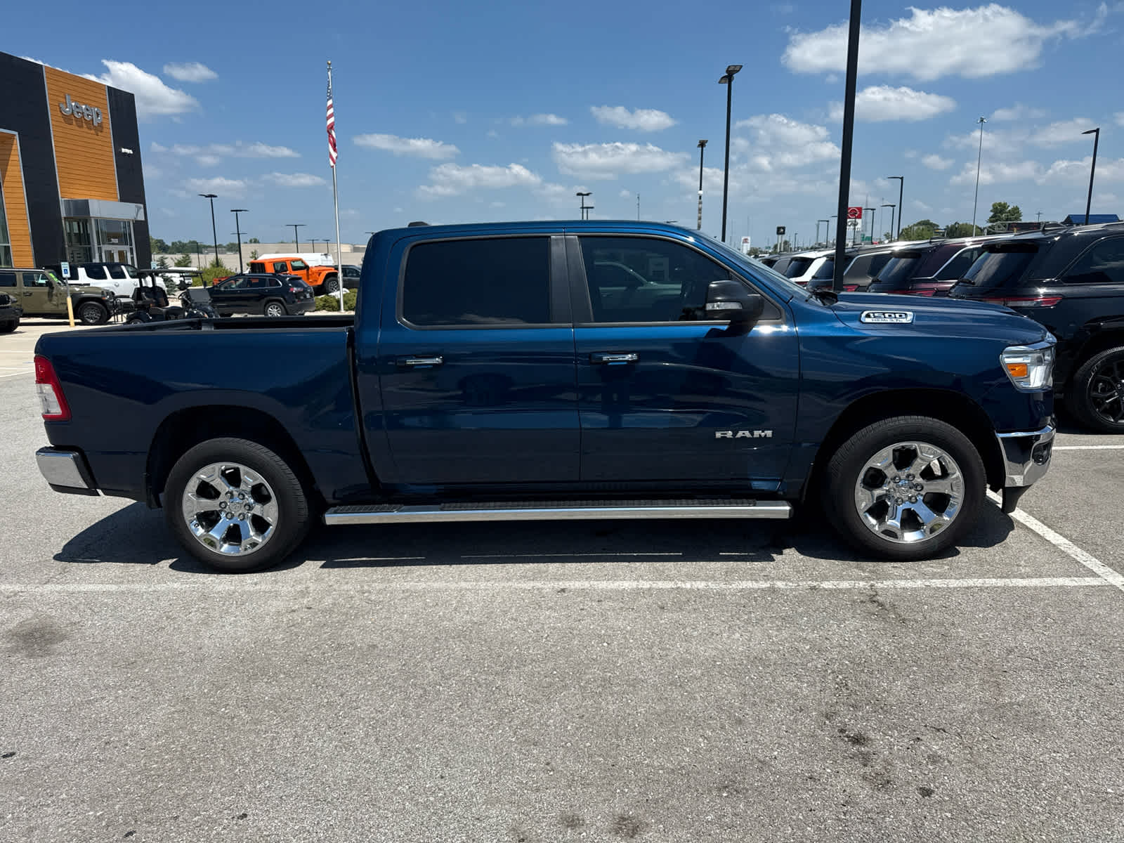 Used 2019 RAM Ram 1500 Pickup Big Horn/Lone Star with VIN 1C6SRFFT8KN622023 for sale in Kansas City