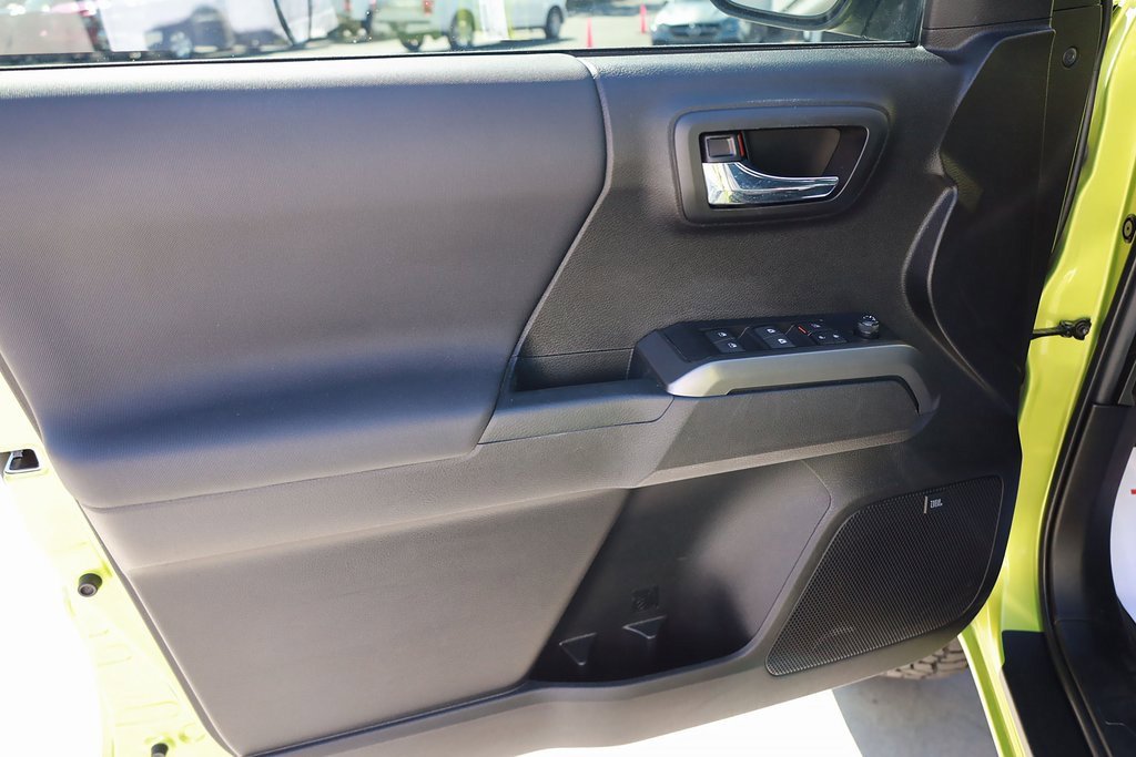 2023 Toyota Tacoma SR5 photo 10