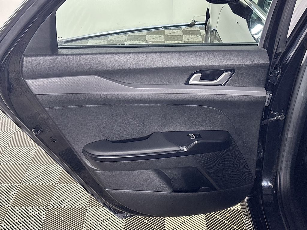 2023 Kia K5 LXS photo 15