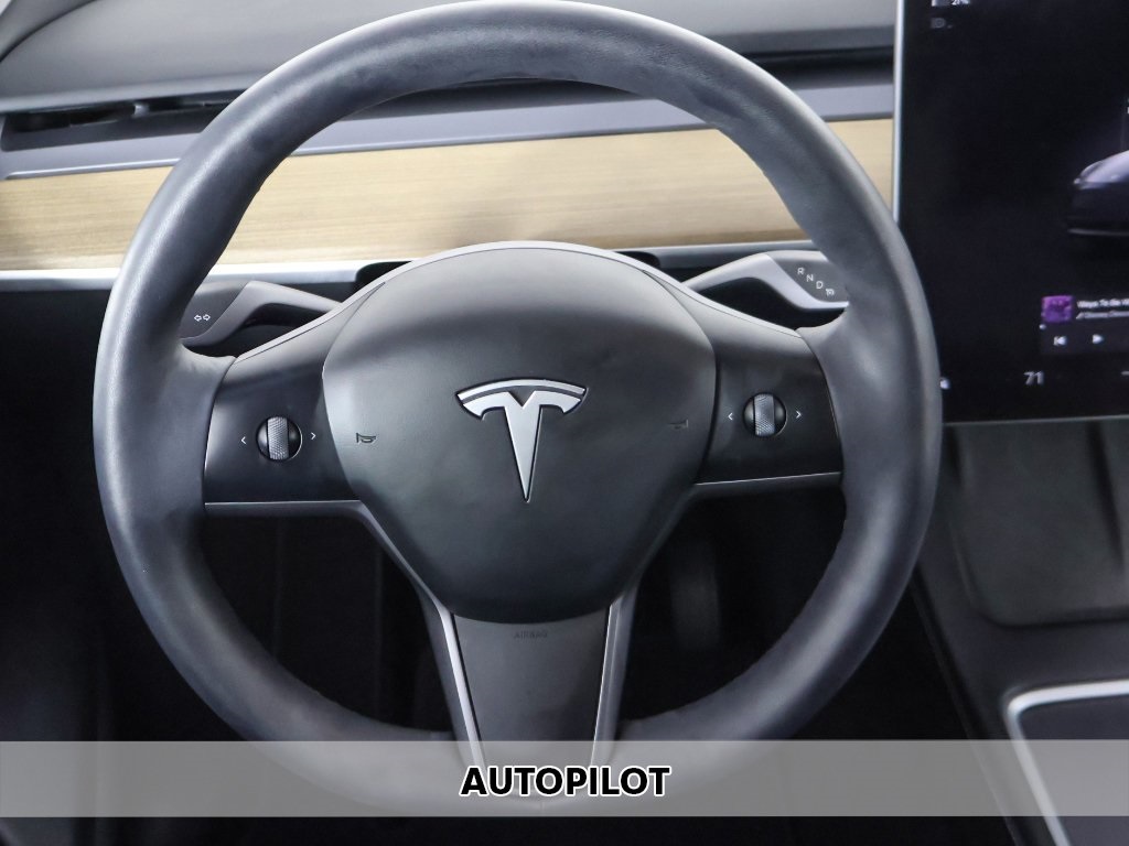 2023 Tesla Model Y Long Range photo 3