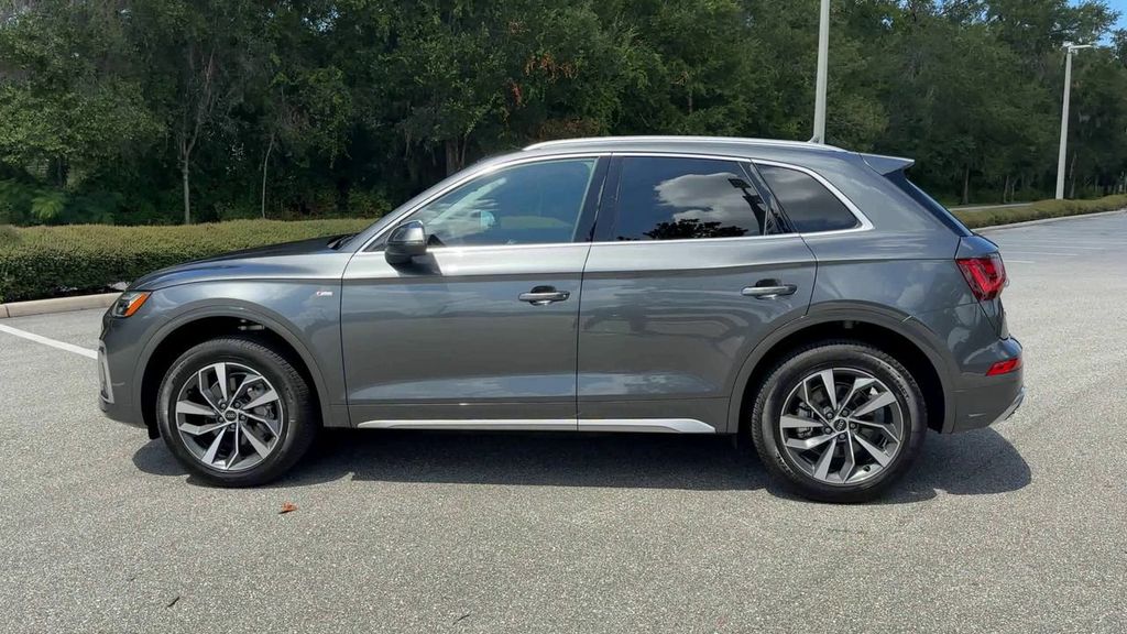 2024 Audi Q5 45 S line Premium photo 4