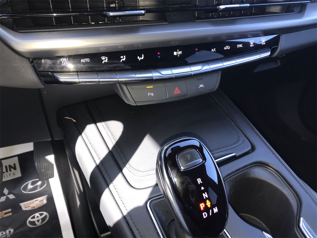 2024 Cadillac XT4 Premium Luxury photo 18