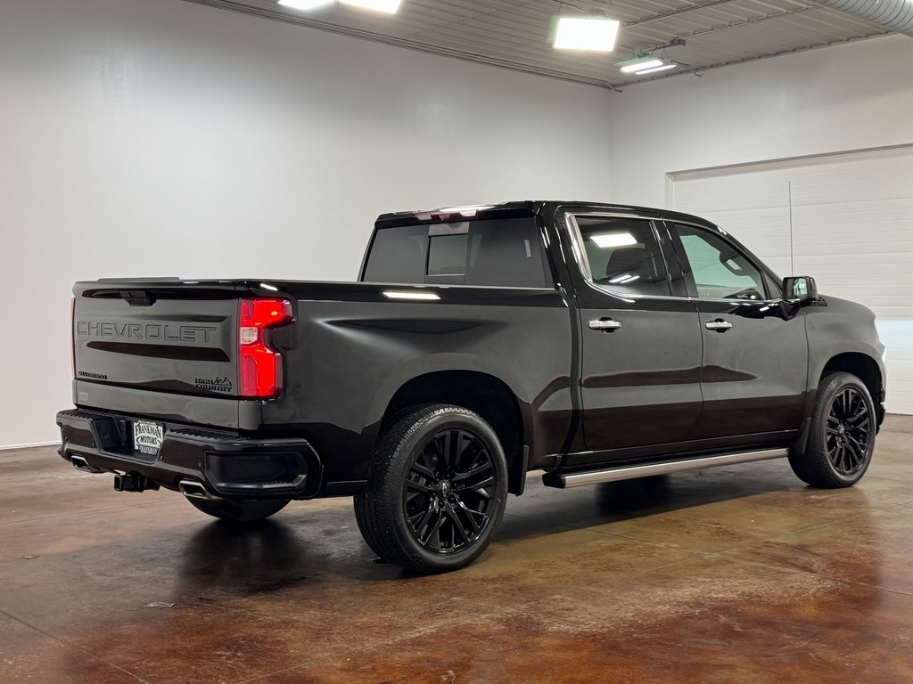 2022 Chevrolet Silverado 1500 High Country photo 2