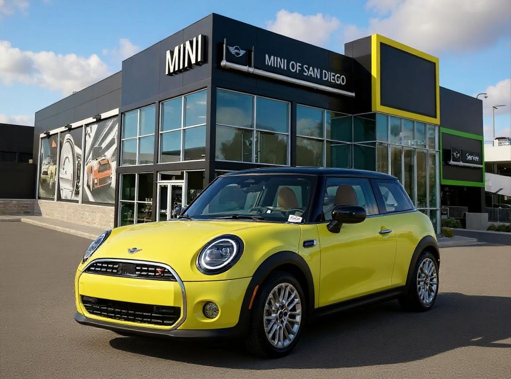 2026 MINI Hardtop S's photo