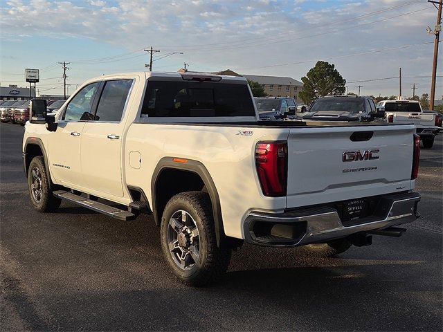 2026 Gmc Sierra HD SLT photo 3