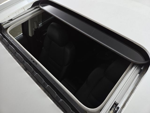 2022 Mazda CX-9 Touring photo 27