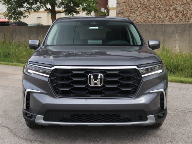 2025 Honda Pilot EX-L photo 2