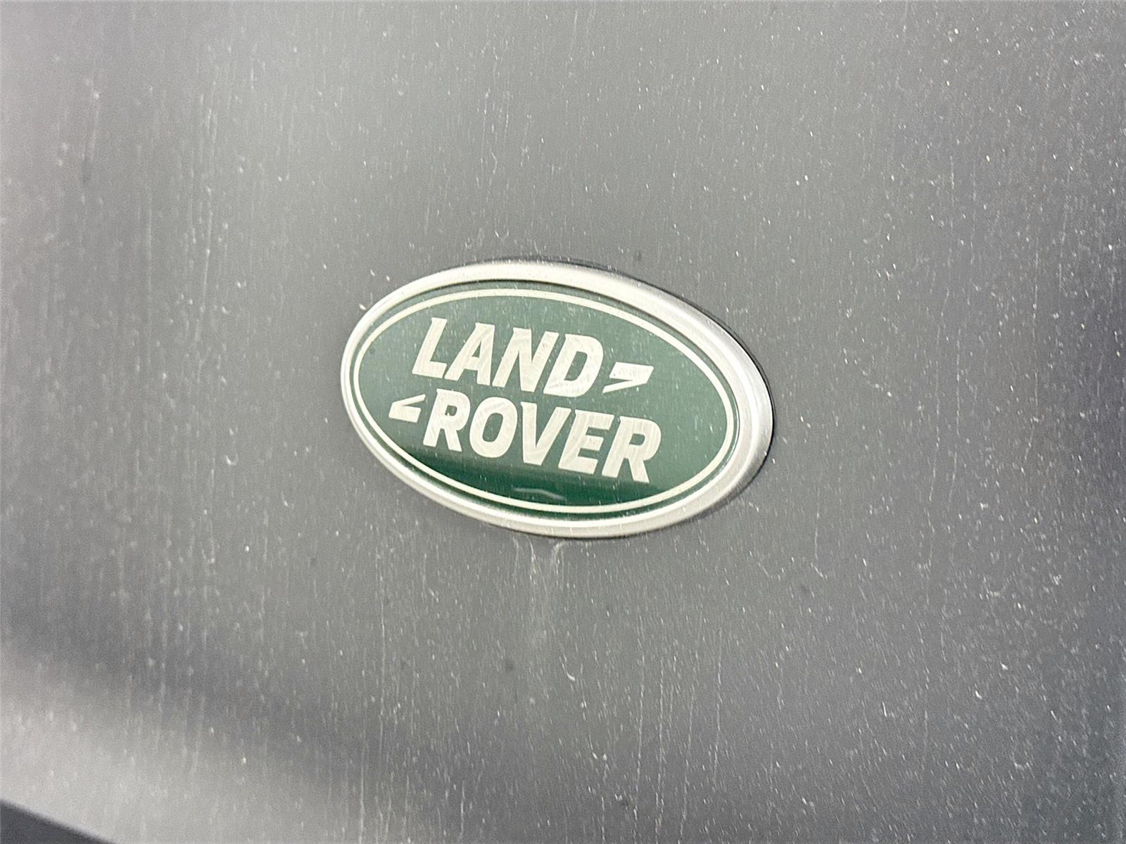 2023 Land Rover Range Rover SE photo 10