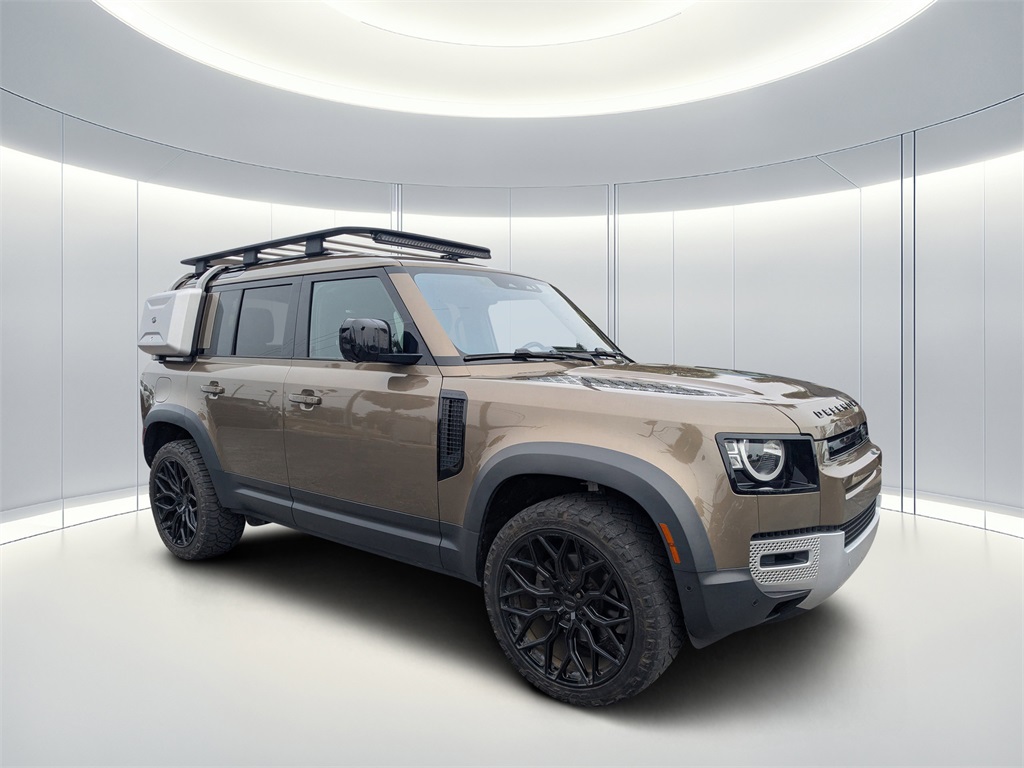 2021 Land Rover Defender Standard's photo