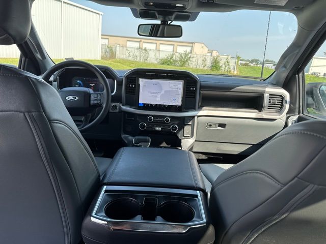 2023 Ford F-150 Lightning photo 14