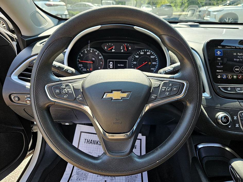 2023 Chevrolet Malibu 1LT photo 23