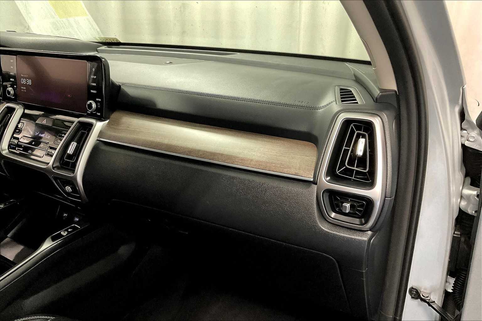 2022 Kia Sorento X-Line S photo 12
