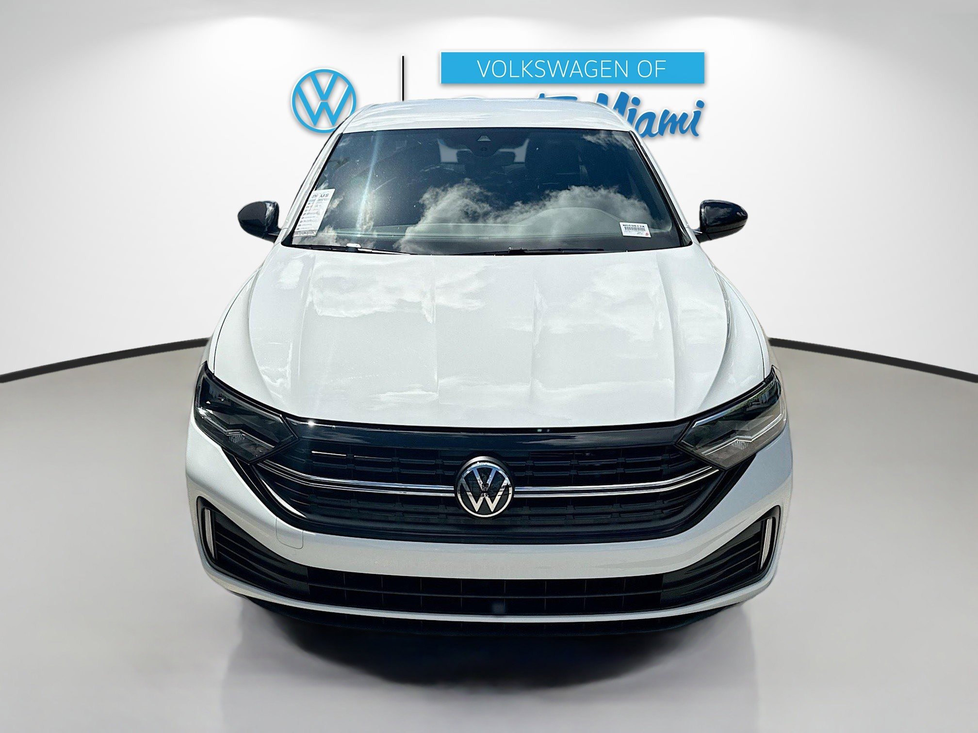 2023 Volkswagen Jetta Sport photo 2