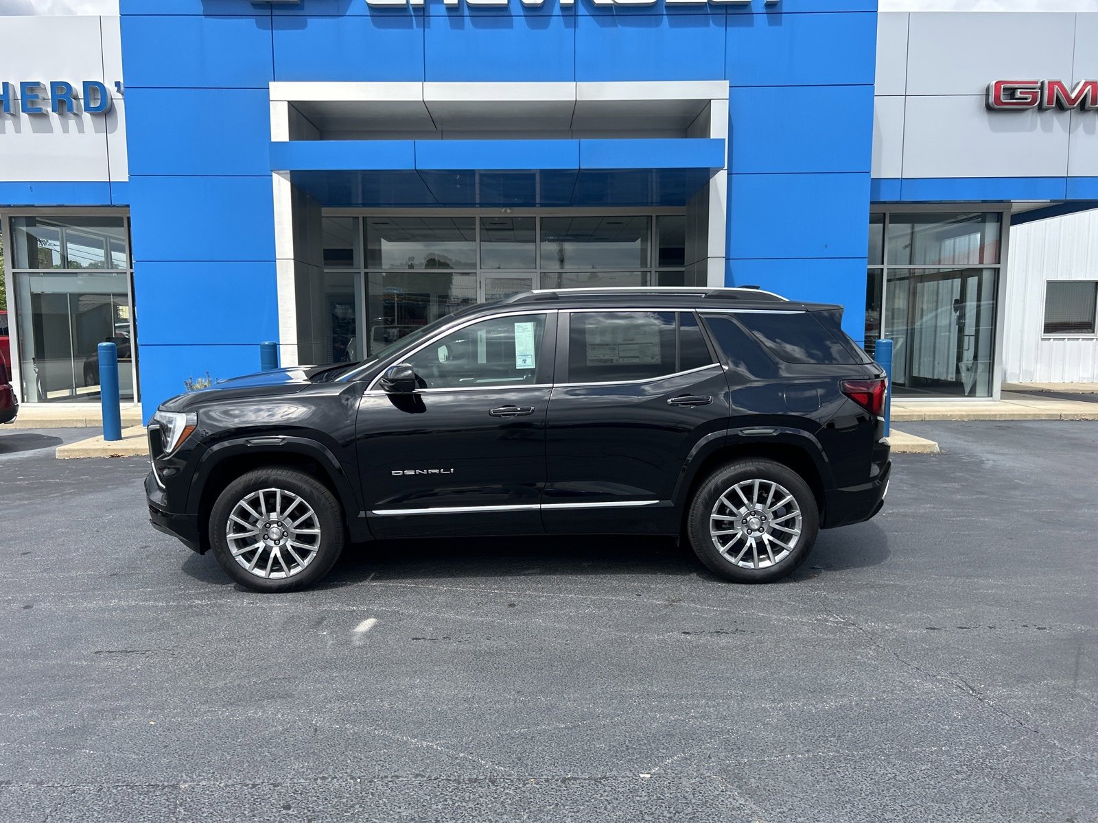 2026 Gmc Terrain Denali photo 3