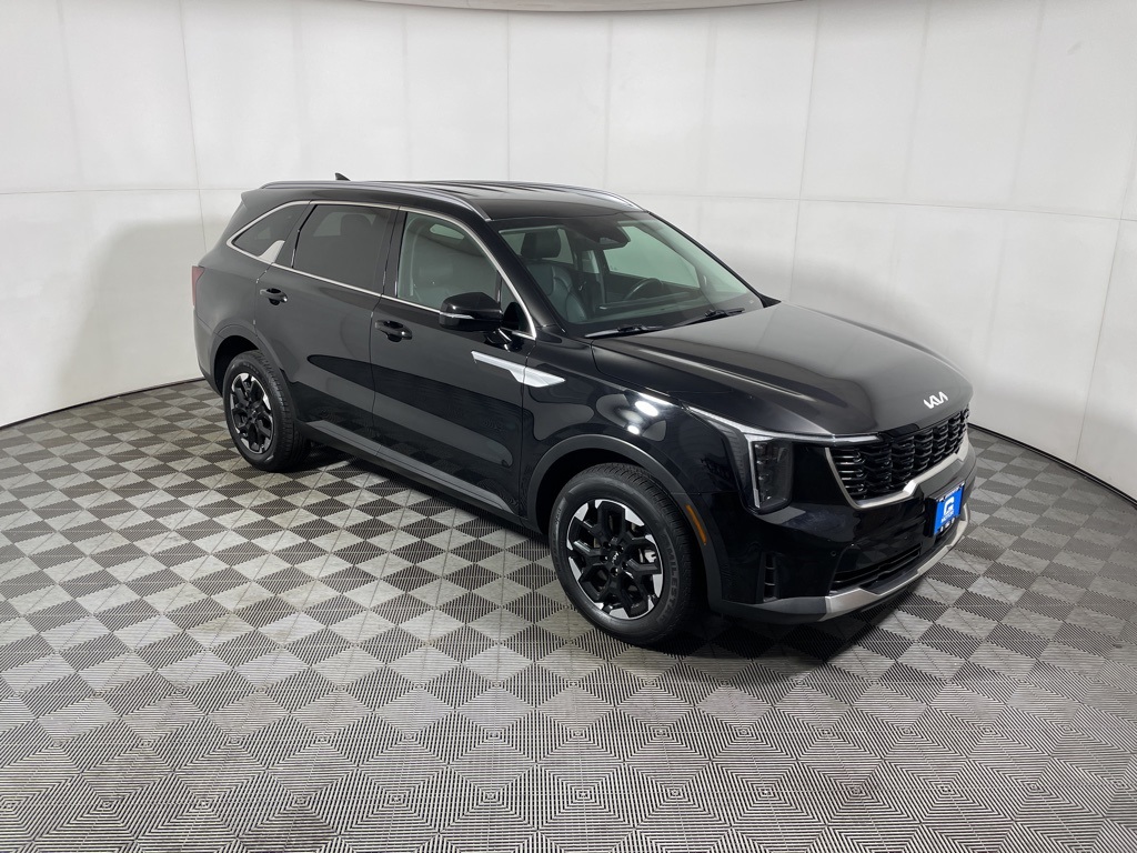 2024 Kia Sorento S's photo