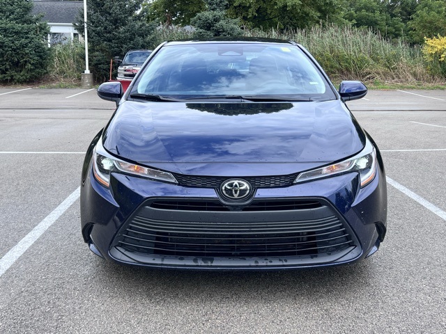 2024 Toyota Corolla LE photo 2