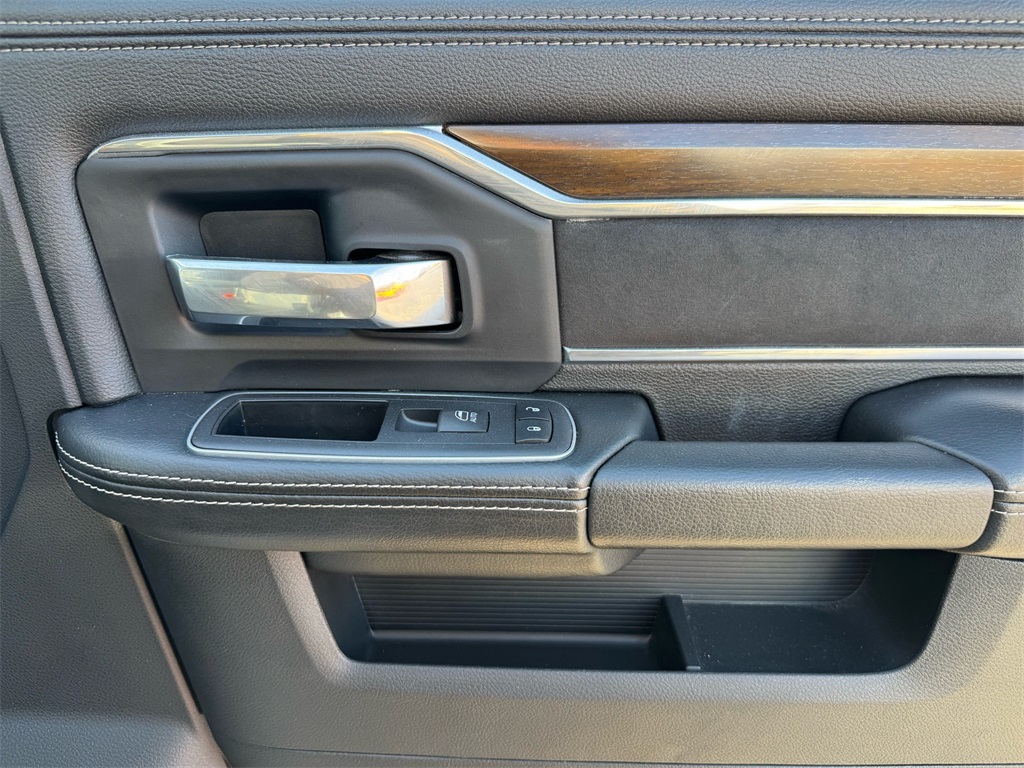 2024 Ram 3500 Laramie photo 22