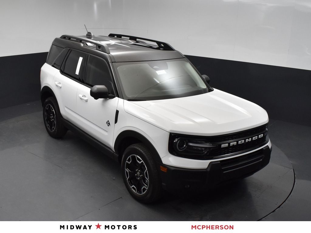 2025 Ford Bronco Sport Outer Banks's photo