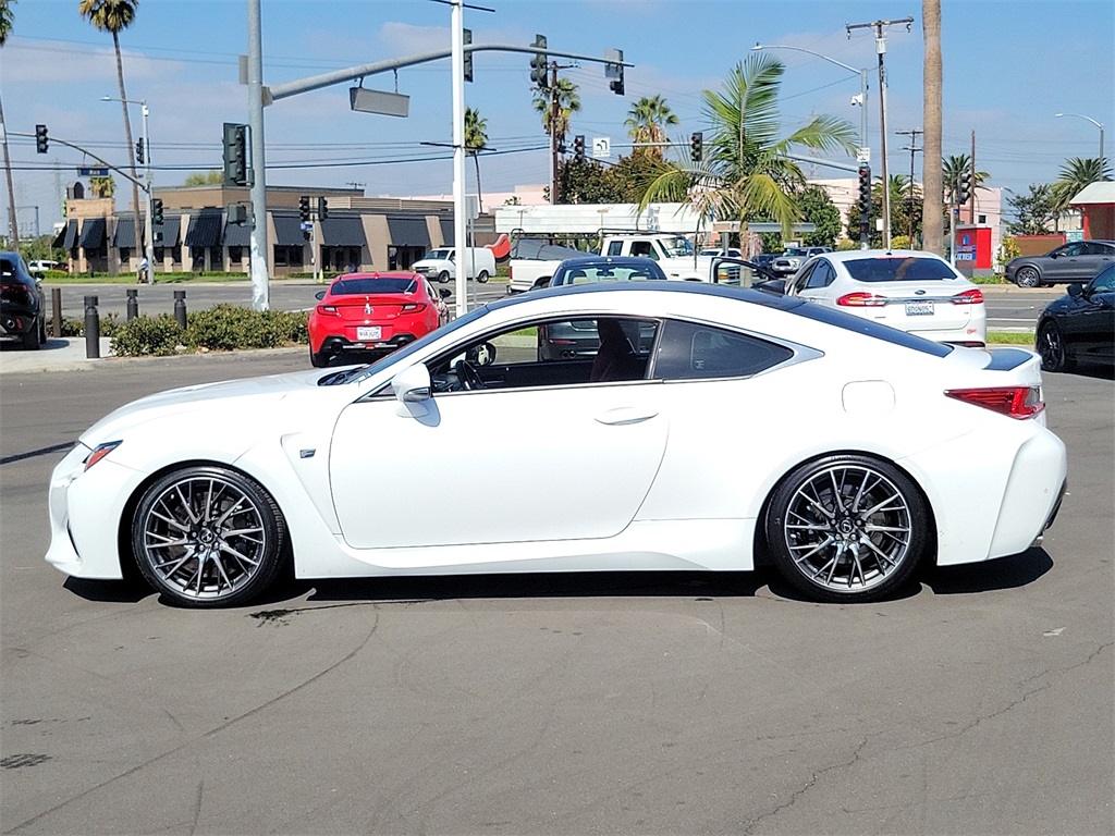 2017 Lexus RC F photo 4